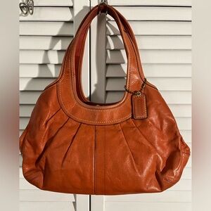 RARE vintage Coach Ergo pleated frame kisslock satchel in burnt orange leather